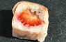 Plat_pt_Aiko_Desserts_Sweet-Roll-fraise-chocolat_011553.jpg